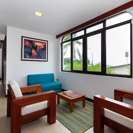 Galapagos Apartments - Bay View House 푸에르토아요라 외부 사진